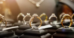 Blogg forlovningsringen en symbol for karlek